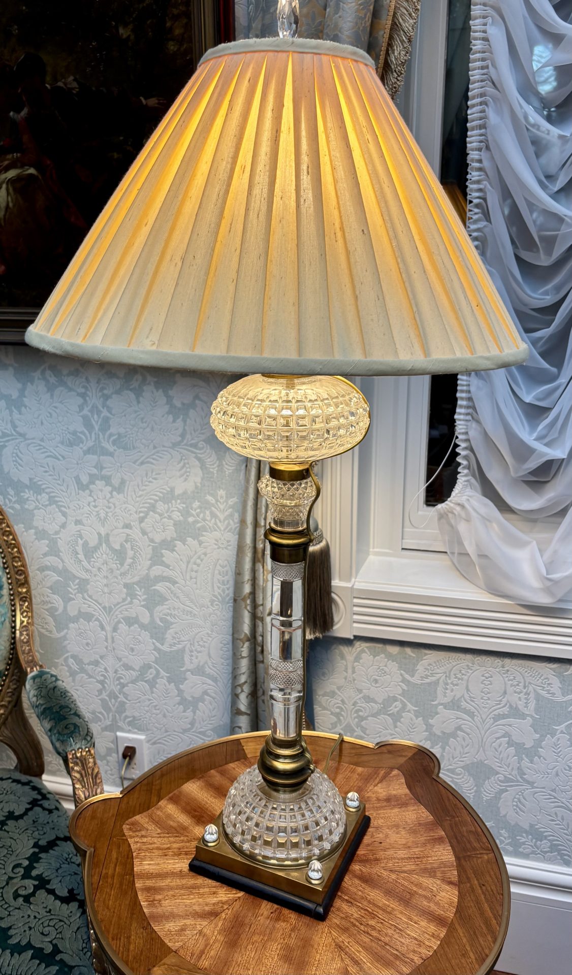 19thC Cut crystal and Brass Lamp - Image 10
