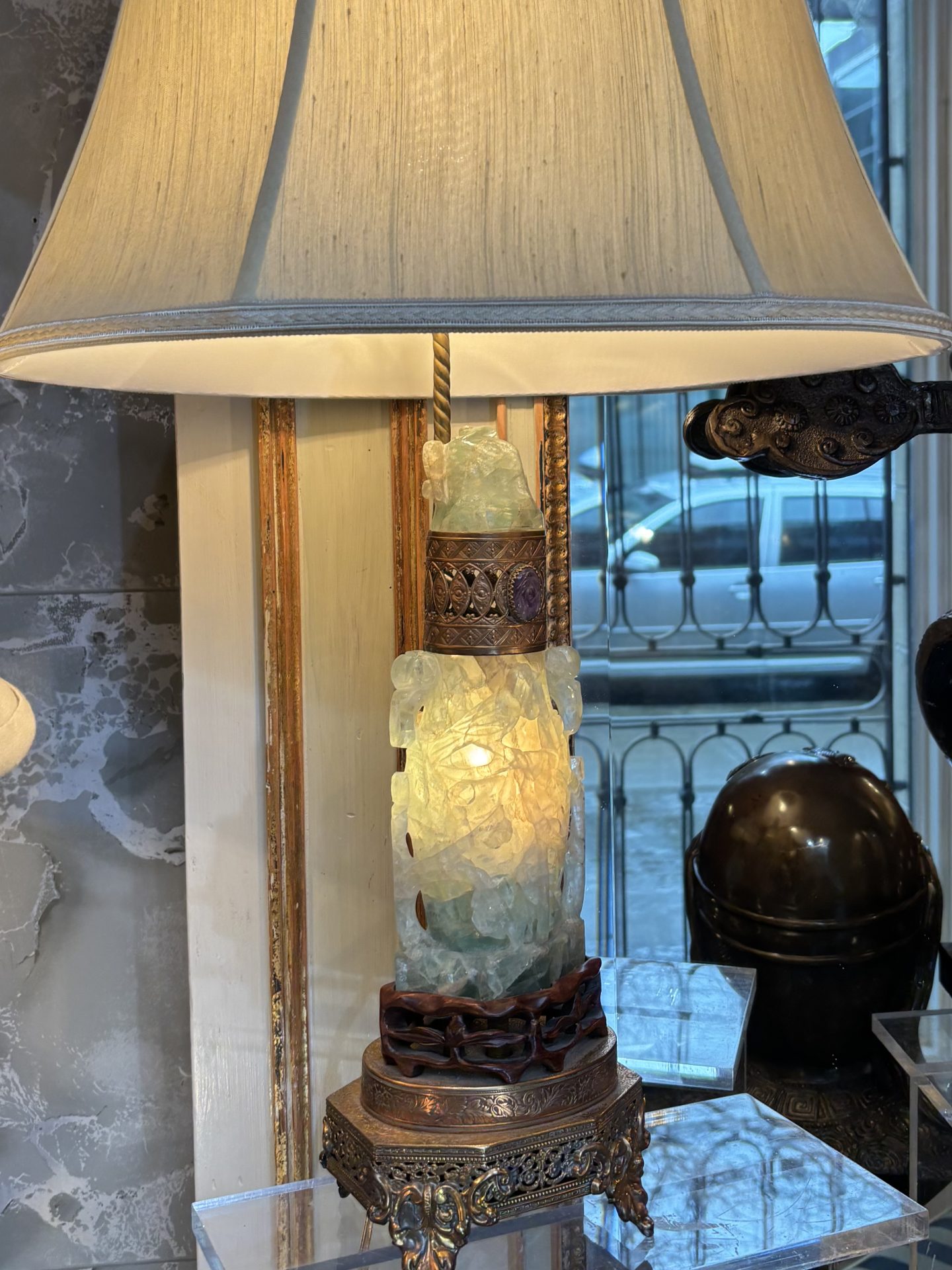 A cut 'Quartz' (flourite) Chinese Lamp - Image 12