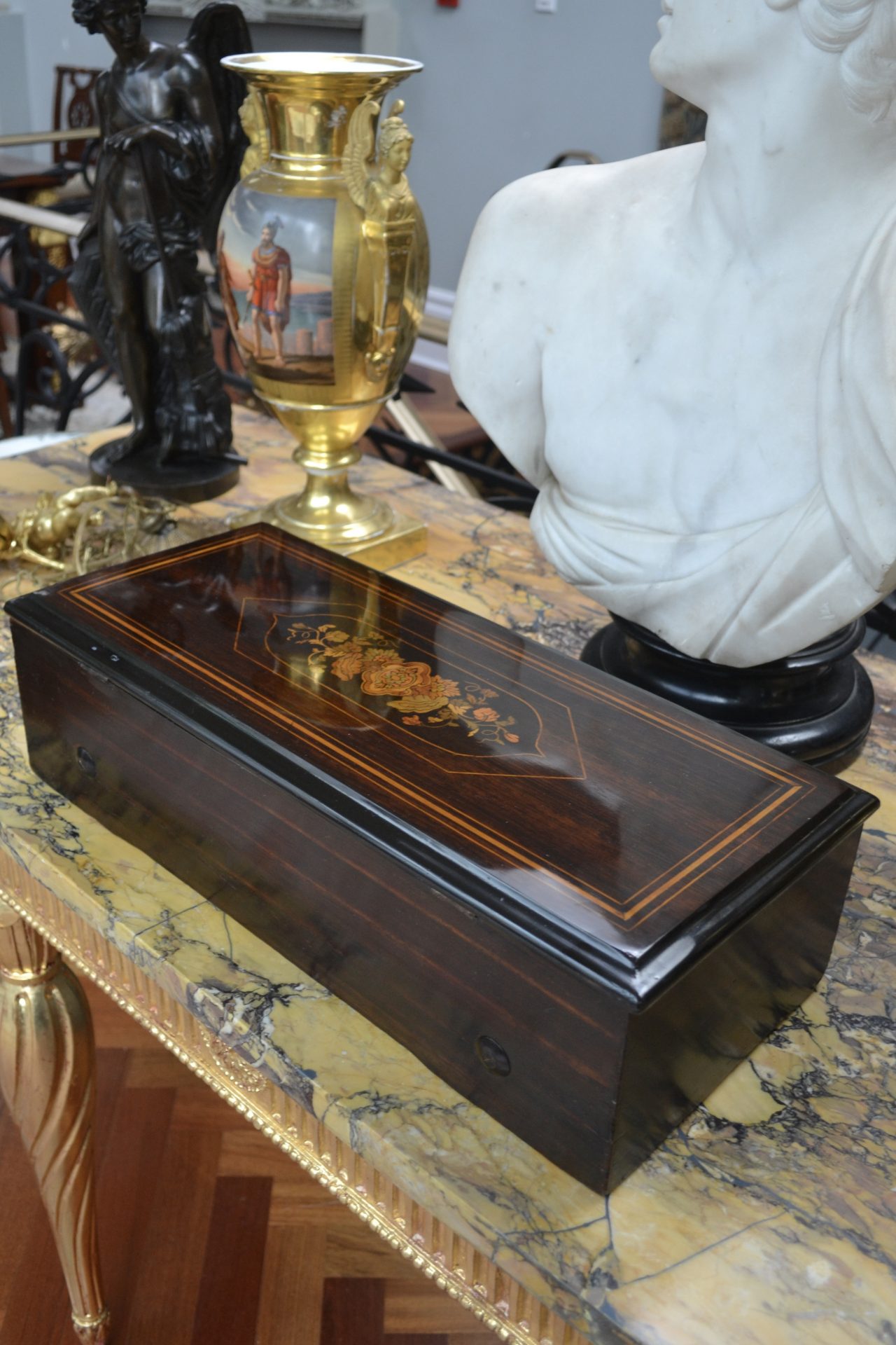 A fully restored and working late 19 Century Swiss cylinder music box - Image 17