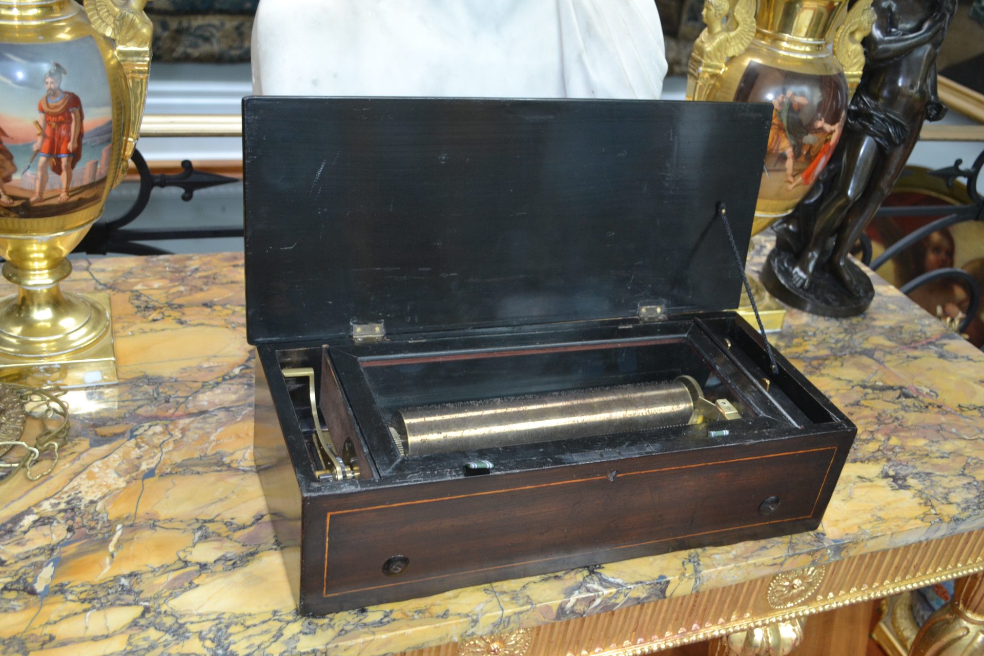 A fully restored and working late 19 Century Swiss cylinder music box - Image 15