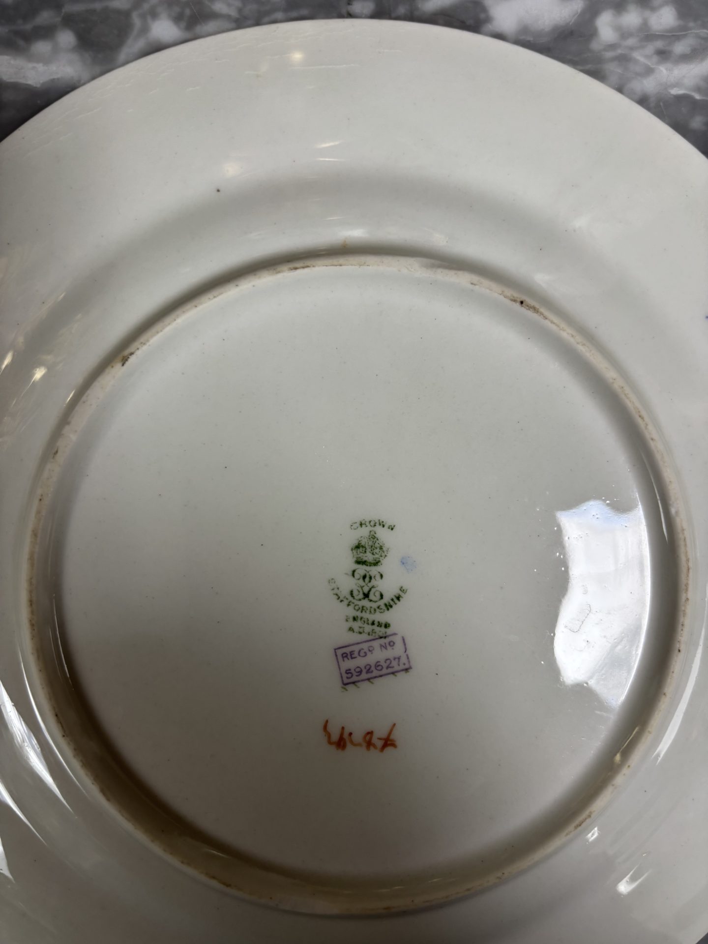 A 130 Piece Set of Crown Staffordshire China "Birds of Paradise" Pattern 1950"s - Image 2